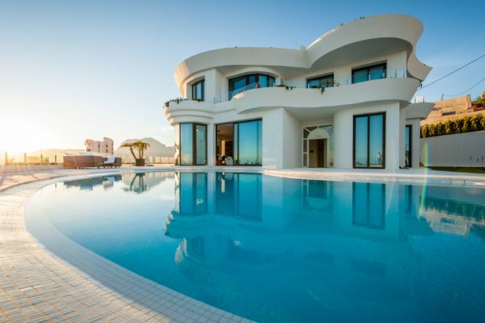 Villa de lujo en zona Sierra Helada de Benidorm con maravillosas vistas al mar