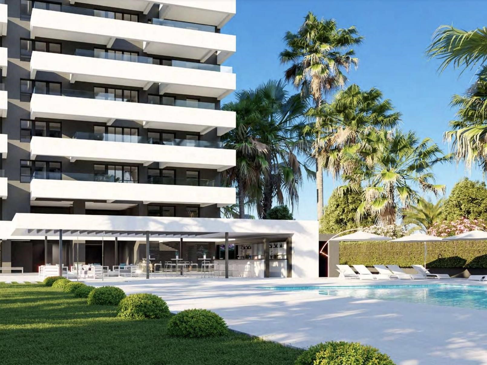 Nuevo ático de 2 dormitorios, cerca de la playa Arenal, con vistas al mar, en Calpe.
